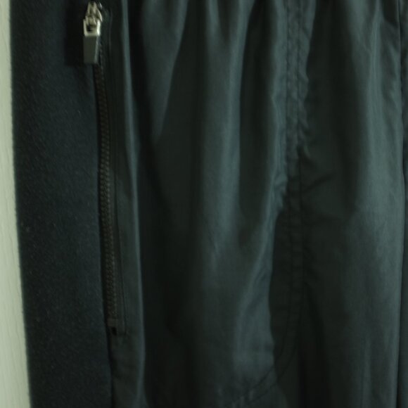 COPY - Fabletics Black Athletic Jogger Pants with Zippered Pockets and Elastic … - Picture 5 of 8